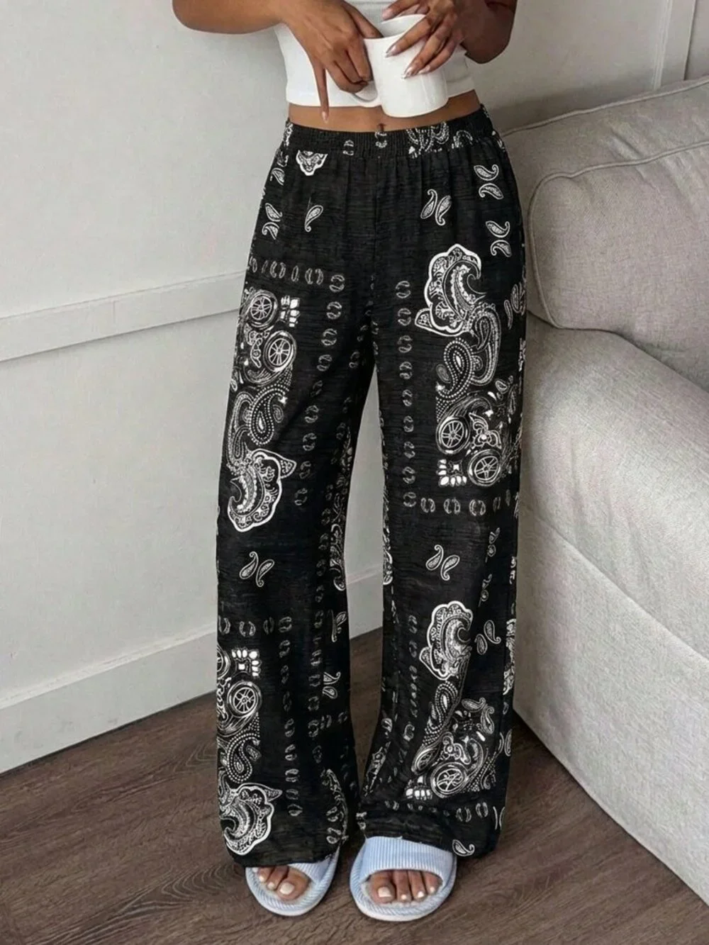 Black and White Casual Women's Extra Long Printed Maxi Trousers - Picture 6 of 7